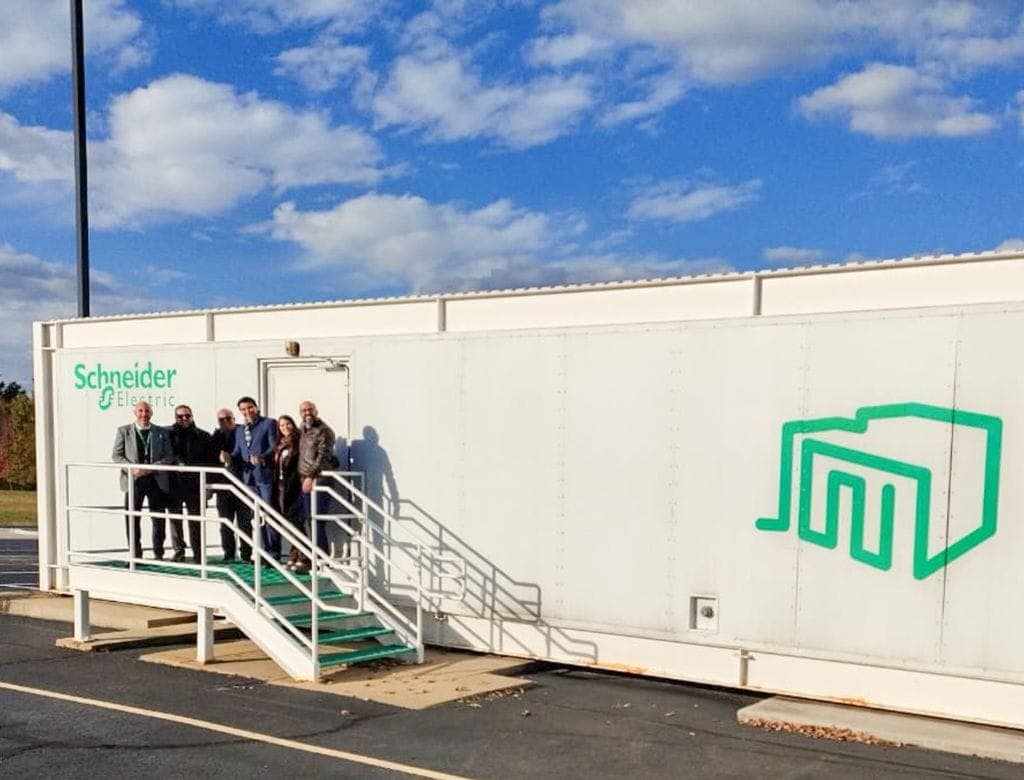 RT-ONE realiza visita técnica à Schneider Electric nos EUA