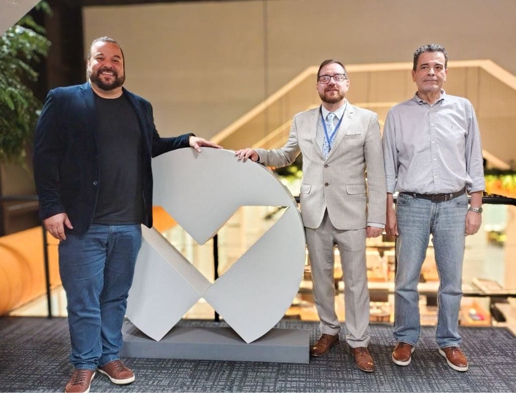 RT-ONE visita a sede da Vertiv em São Paulo e fortalecer parceria estratégica.