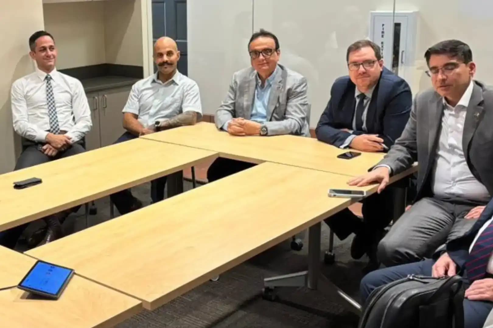 Reunião com o parceiro Fadi Zuhayri